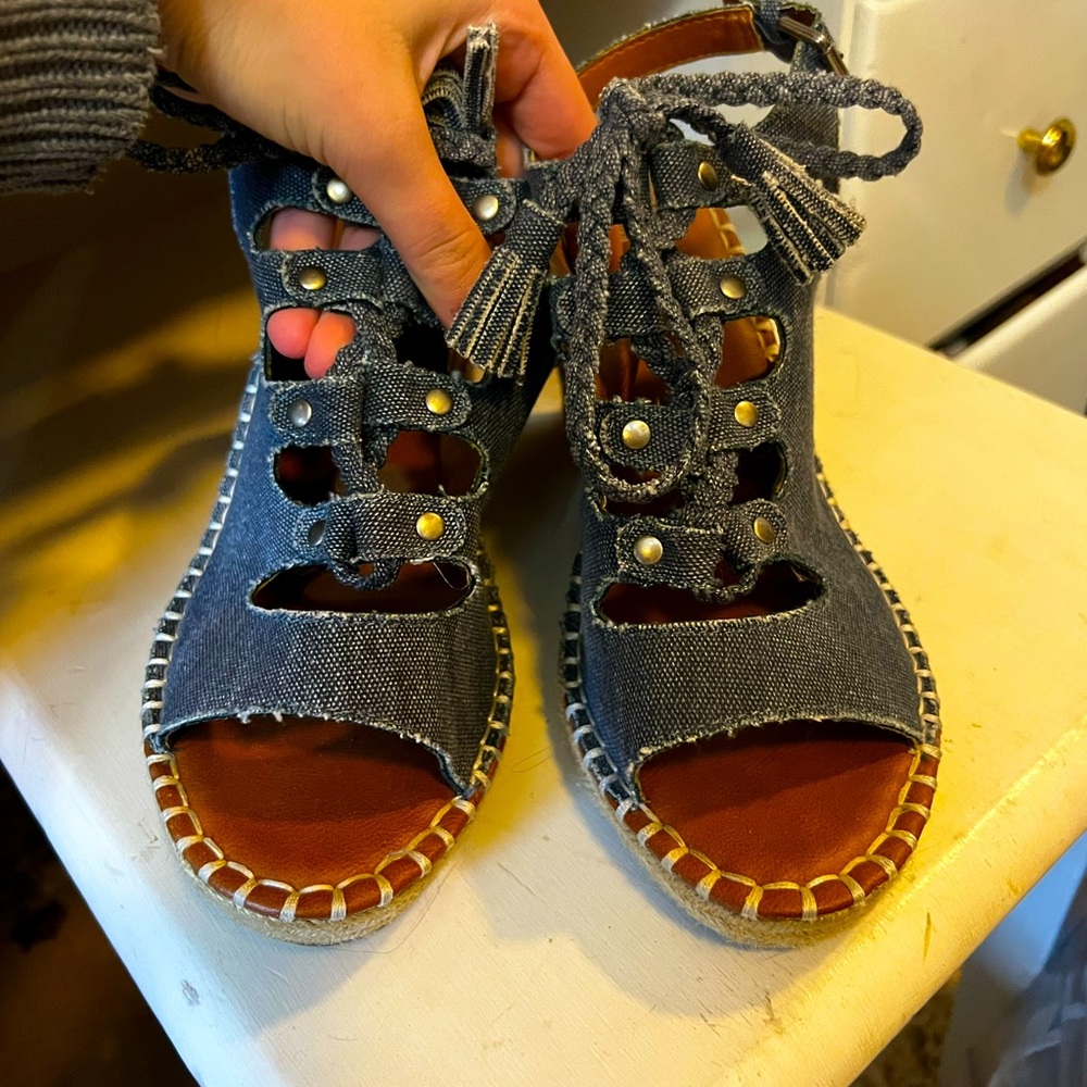 BRAND NEW ESPADRILLE WEDGES